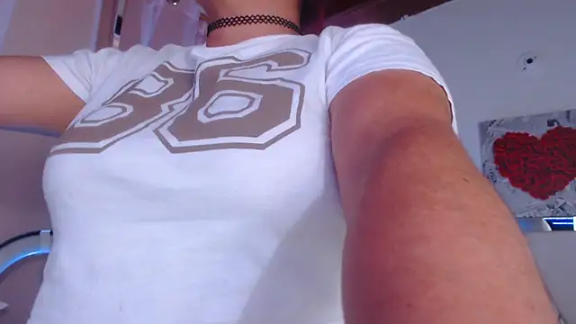 Amara Red online show from July 3, 2026, 11:27 am
