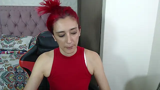 Snapshot of Ruby_Your_Milf chatting on March 7, 2025, 3:08 am Ruby Your Milf online show from March 7, 2025, 3:08 am