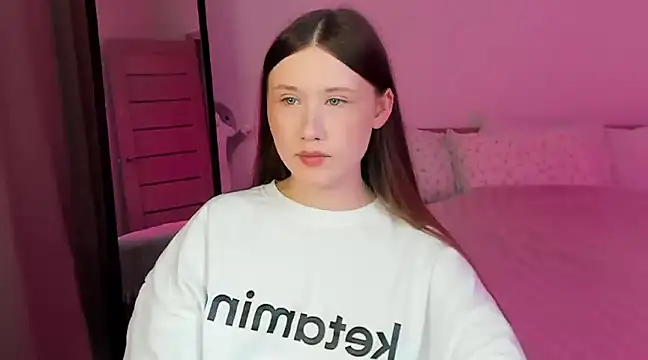 Snapshot of Stella_Sunny chatting on February 26, 2025, 9:48 pm Stella Sunny online show from February 26, 2025, 9:48 pm