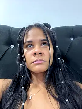 anniie smith online show from November 7, 2025, 1:49 am