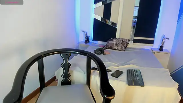 Snapshot of SamanthaFerrer_ chatting on December 21, 2024, 9:04 pm SamanthaFerrer online show from December 21, 2024, 9:04 pm