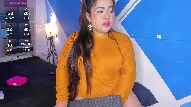 Snapshot of SamanthaFerrer_ chatting on October 14, 2025, 4:46 am SamanthaFerrer online show from October 14, 2025, 4:46 am