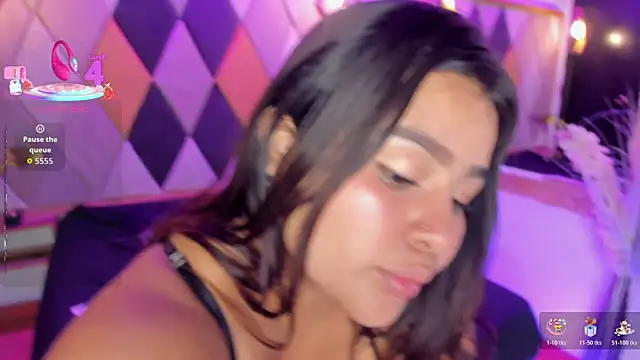 SamanthaFerrer  online show from July 28, 2026, 4:39 pm