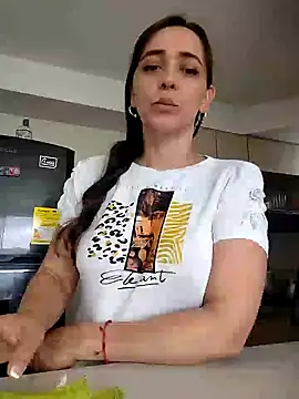 natalie cowens online show from February 19, 2025, 6:00 pm