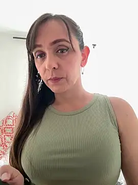 natalie cowens online show from June 18, 2026, 9:19 pm