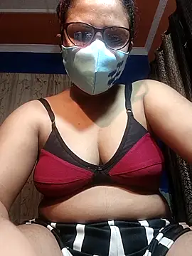 Snapshot of CAFE134_768 chatting on September 29, 2025, 6:02 pm CAFE134 768 online show from September 29, 2025, 6:02 pm