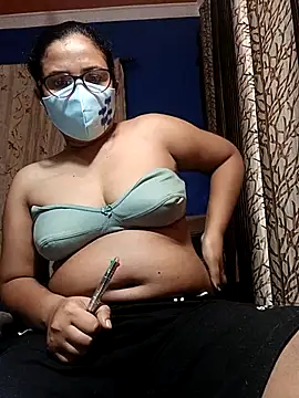 Snapshot of CAFE134_768 chatting on September 30, 2025, 2:22 pm CAFE134 768 online show from September 30, 2025, 2:22 pm