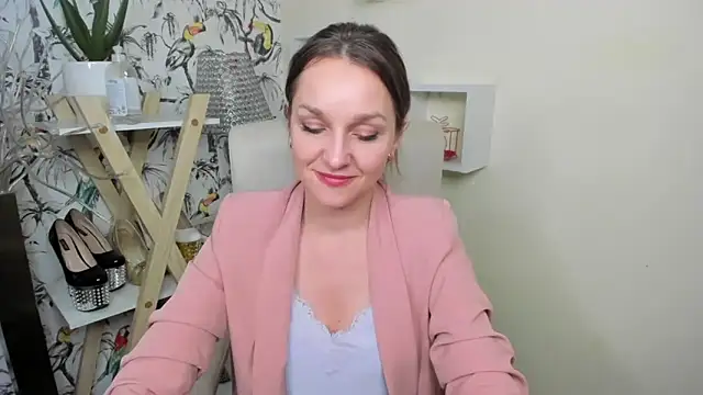 Snapshot of AliciaDesire chatting on January 21, 2025, 6:34 pm AliciaDesire online show from January 21, 2025, 6:34 pm