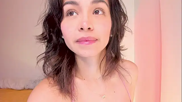 Adriennesexxx online show from March 7, 2025, 4:33 pm