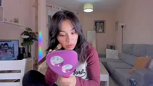 Adriennesexxx online show from October 18, 2025, 9:15 pm