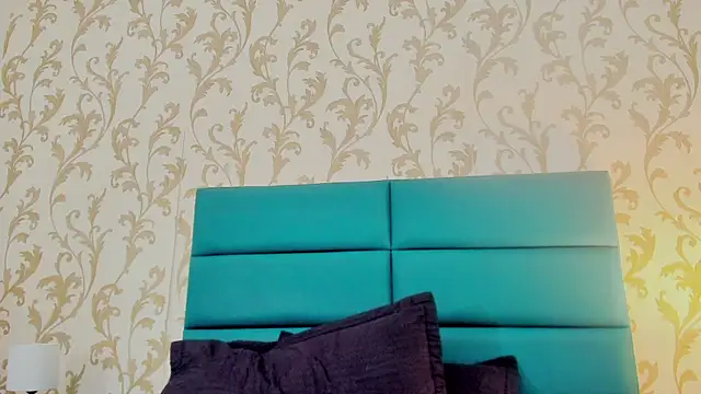 Snapshot of Amberr_Greyy chatting on December 14, 2024, 1:05 pm Amberr Greyy online show from December 14, 2024, 1:05 pm