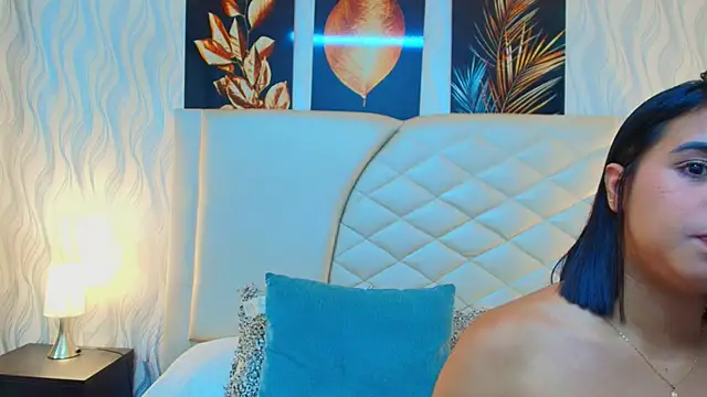 Snapshot of Amberr_Greyy chatting on September 12, 2025, 5:02 pm Amberr Greyy online show from September 12, 2025, 5:02 pm