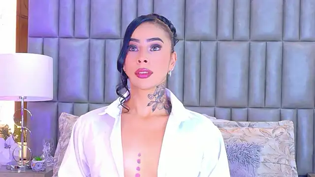 GiahDaniels online show from June 20, 2026, 8:44 pm