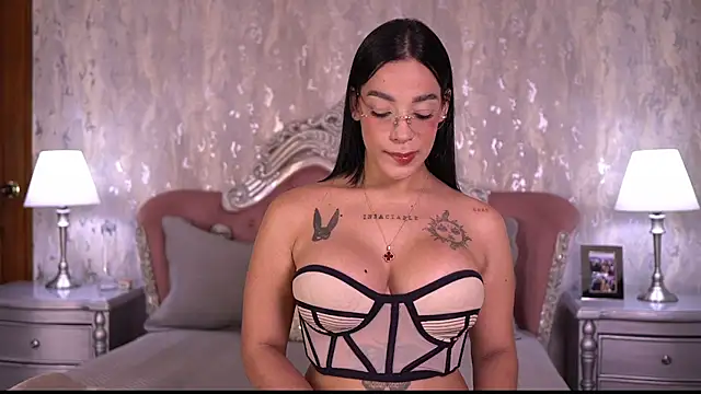 Snapshot of AngelineConnor chatting on June 26, 2026, 10:14 pm AngelineConnor online show from June 26, 2026, 10:14 pm