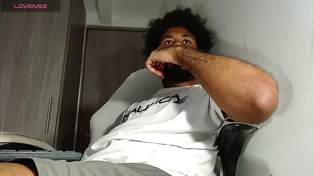 KaelMoreau online show from February 15, 2025, 9:26 pm