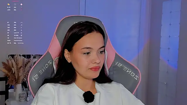  Sweetie  online show from November 13, 2025, 6:45 am