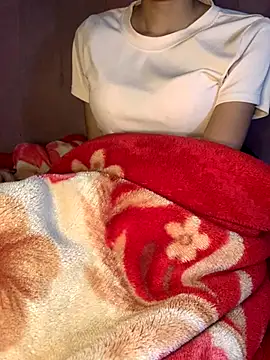 Asianmombigasss online show from November 21, 2025, 3:27 am