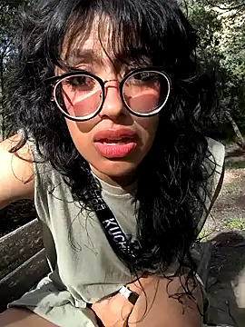 Snapshot of Fun_Everywhere chatting on December 1, 2024, 8:09 pm Fun Everywhere online show from December 1, 2024, 8:09 pm