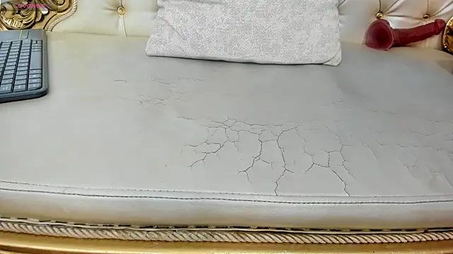 KataleyaStiward online show from December 17, 2024, 3:28 pm