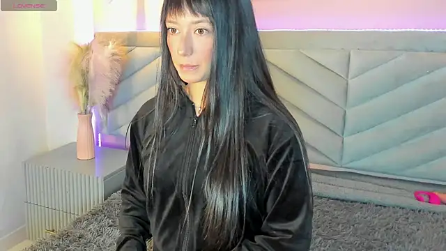 Snapshot of Ary_thompson__ chatting on April 20, 2026, 12:19 pm Ary thompson online show from April 20, 2026, 12:19 pm