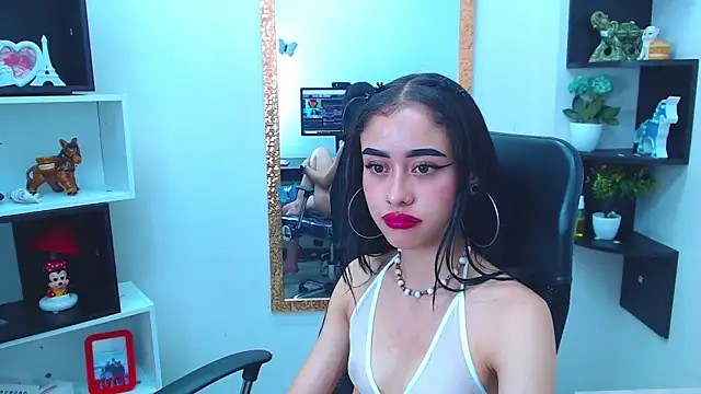 AnnySweett  online show from February 26, 2025, 7:38 pm