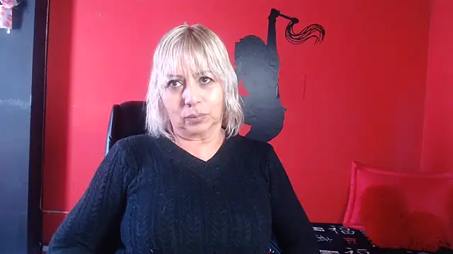Snapshot of KLOE_PIELL chatting on June 10, 2026, 4:39 pm KLOE PIELL online show from June 10, 2026, 4:39 pm