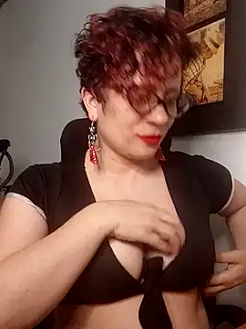 Snapshot of Daneshka_naughty chatting on December 5, 2024, 5:37 am Daneshka naughty online show from December 5, 2024, 5:37 am