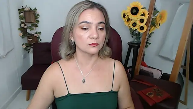 Snapshot of Ghada_milf chatting on June 1, 2026, 11:50 pm Ghada milf online show from June 1, 2026, 11:50 pm