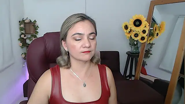 Snapshot of Ghada_milf chatting on June 5, 2026, 11:21 pm Ghada milf online show from June 5, 2026, 11:21 pm