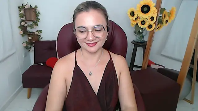 Snapshot of Ghada_milf chatting on June 8, 2026, 1:28 am Ghada milf online show from June 8, 2026, 1:28 am