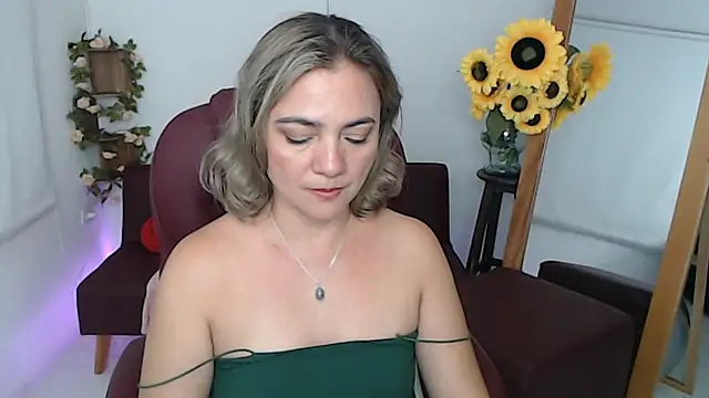 Snapshot of Ghada_milf chatting on June 8, 2026, 9:26 pm Ghada milf online show from June 8, 2026, 9:26 pm