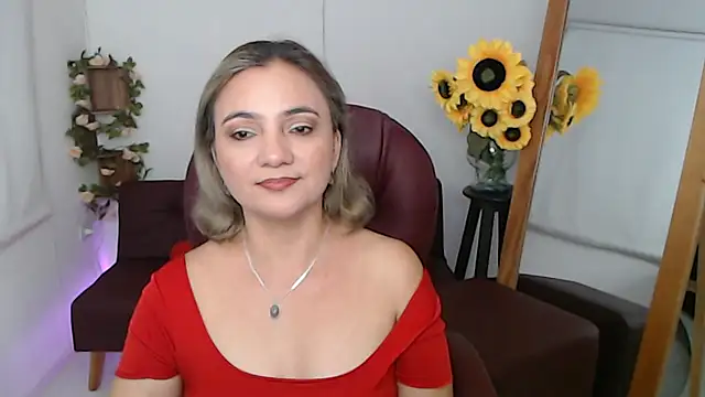 Snapshot of Ghada_milf chatting on June 19, 2026, 11:41 pm Ghada milf online show from June 19, 2026, 11:41 pm