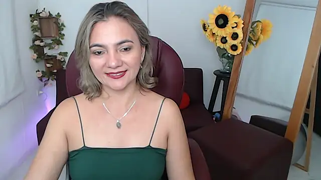 Snapshot of Ghada_milf chatting on June 23, 2026, 10:41 pm Ghada milf online show from June 23, 2026, 10:41 pm
