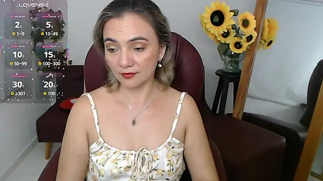 Snapshot of Ghada_milf chatting on August 6, 2026, 11:06 pm Ghada milf online show from August 6, 2026, 11:06 pm
