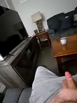 Hairybear434 online show from March 20, 2025, 5:46 am