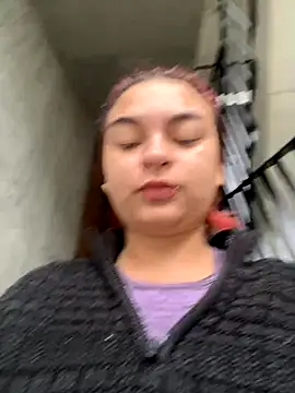 MiaLujan  online show from October 12, 2025, 11:53 am