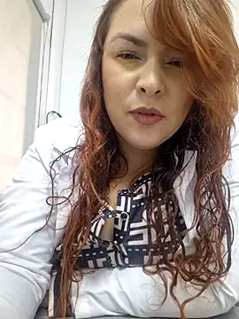 doctora-danna online show from October 11, 2025, 1:42 pm