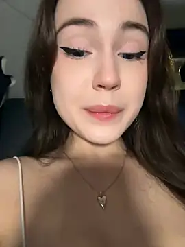 Snapshot of Peachy_Dream chatting on December 12, 2024, 9:48 pm Peachy Dream online show from December 12, 2024, 9:48 pm