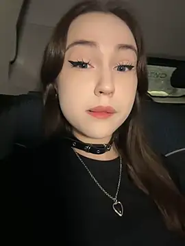 Snapshot of Peachy_Dream chatting on January 8, 2025, 9:23 pm Peachy Dream online show from January 8, 2025, 9:23 pm