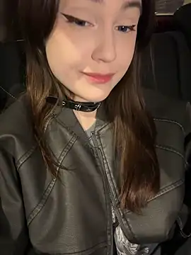 Snapshot of Peachy_Dream chatting on February 25, 2025, 8:51 pm Peachy Dream online show from February 25, 2025, 8:51 pm