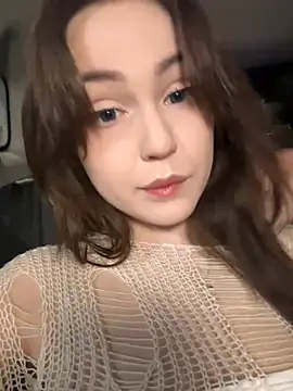 Snapshot of Peachy_Dream chatting on March 9, 2025, 9:25 pm Peachy Dream online show from March 9, 2025, 9:25 pm