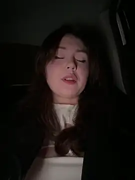 Snapshot of Peachy_Dream chatting on September 28, 2025, 6:13 pm Peachy Dream online show from September 28, 2025, 6:13 pm