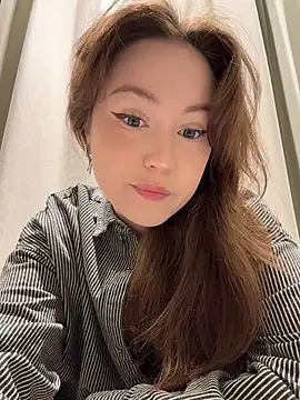 Snapshot of Peachy_Dream chatting on November 4, 2025, 4:39 pm Peachy Dream online show from November 4, 2025, 4:39 pm