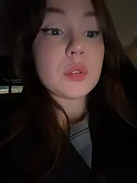 Snapshot of Peachy_Dream chatting on November 14, 2025, 8:07 pm Peachy Dream online show from November 14, 2025, 8:07 pm