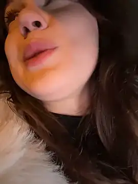 Snapshot of Peachy_Dream chatting on November 15, 2025, 6:15 pm Peachy Dream online show from November 15, 2025, 6:15 pm