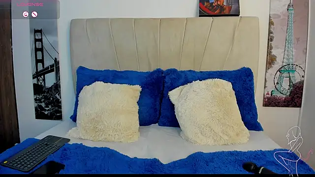 Snapshot of MartinaWestt chatting on October 19, 2025, 10:10 pm MartinaWestt online show from October 19, 2025, 10:10 pm