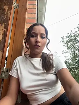 Snapshot of Penelope-Hot chatting on November 18, 2025, 9:08 pm Penelope-Hot online show from November 18, 2025, 9:08 pm