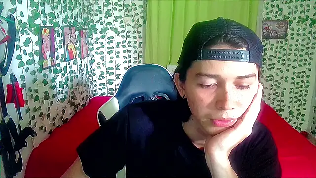 Snapshot of Andy_gray chatting on June 2, 2026, 5:04 pm Andy gray online show from June 2, 2026, 5:04 pm