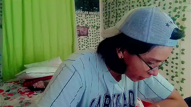 Snapshot of Andy_gray chatting on June 27, 2026, 3:06 pm Andy gray online show from June 27, 2026, 3:06 pm