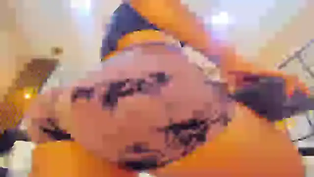 Snapshot of BellahColucci chatting on December 14, 2024, 4:42 pm BellahColucci online show from December 14, 2024, 4:42 pm